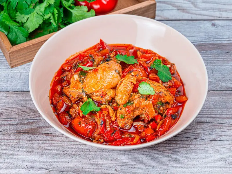 chakhokhbili-iz-tsyplyonka-dostavka-shashlykov